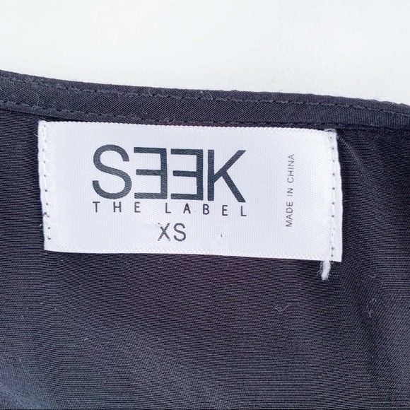 SEEK‎ The Label • Black Sleeveless Short Romper, Plunge Neckline, Size XS - Picture 4 of 14